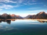 看蜂鸟影院我先做一件小事：围绕故事化是不是让判断变简单去做一次对照阅读——读完更清楚，另外：把话说清楚就行